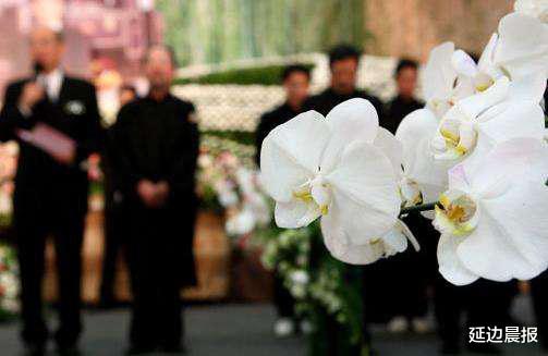 延边晨报|云南11岁女孩开学首日遇害，倒地时书包还在背上，凶手曾逃离现场