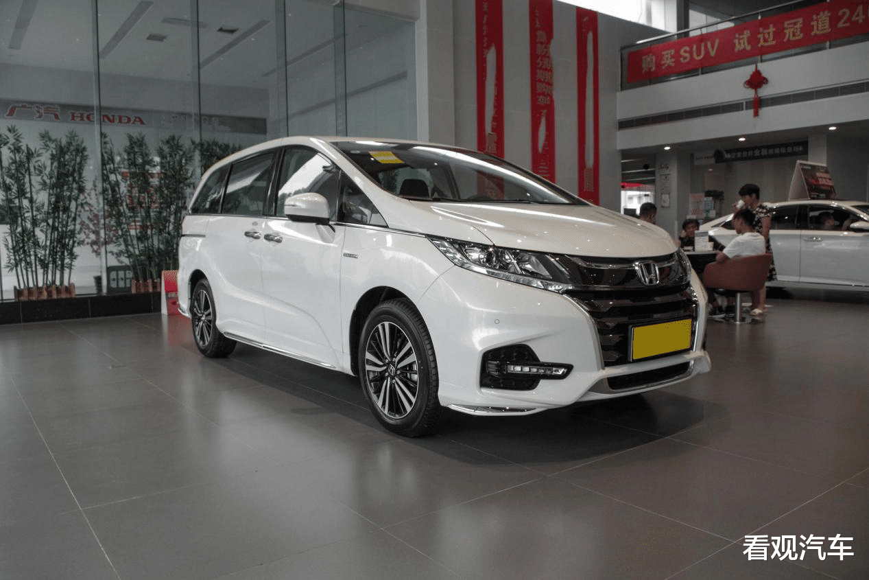 五菱凯捷|奥德赛瞬间不香了，五菱凯捷顶配11.98万，乘坐舒适还特安全