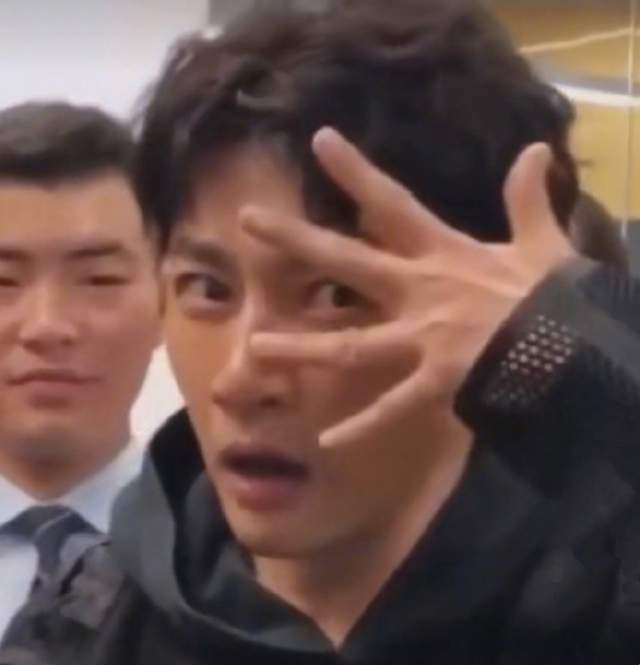 减脂|新表情来自五阿哥？苏有朋称放弃转型，包贝尔模仿被指发型是精髓