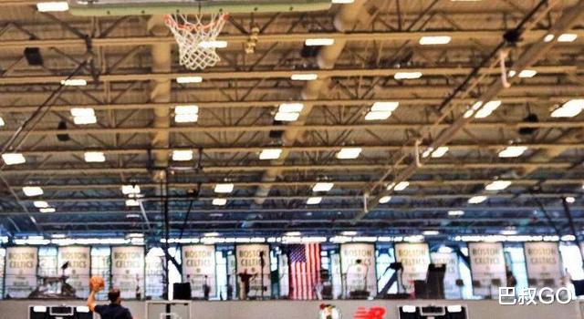 #詹姆斯·哈登#球员必须戴口罩！NBA新规来袭，哈登该咋办？他刮胡子要赔2亿美金