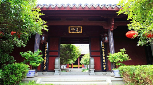 |中国排面最大婴儿，出生后军队守护，国家放13响礼炮，名字很耳熟