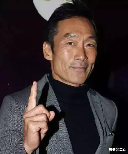 郑浩南|错过小马哥，被日本妻子指使拍风月片，郑浩南到底经历了什么？
