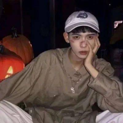 乳腺增生|为什么男生接吻时喜欢摸胸?