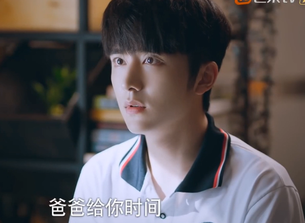 以家人之名|《以家人之名》小哥在国外好惨,赵华光只养了他两年!李尖尖气炸