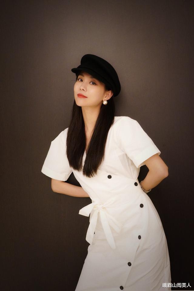 发型|最近火了一种发型叫：“渣女发”，时髦减龄又显脸小，谁剪谁美