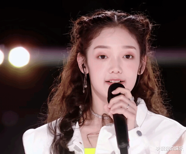 「创造营2020」《创造营2020》不愧是网红大集合！别的综艺淘汰的，都来这儿蹭热度了？