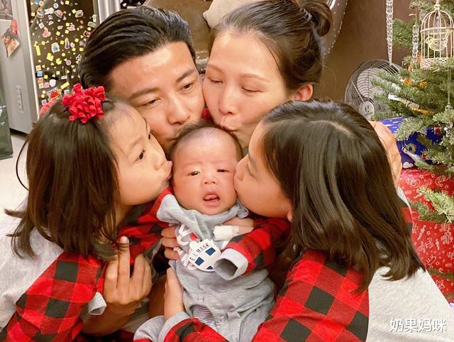 [蔡少芬]有种“整容”叫蔡少芬生娃，46岁生下儿子后，和丈夫像是两代人