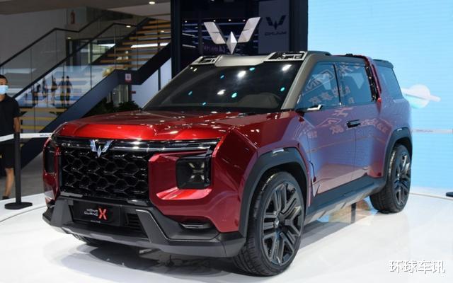 路虎|5万块的平民路虎要来,五菱打造越野神车,看脸就是爆款