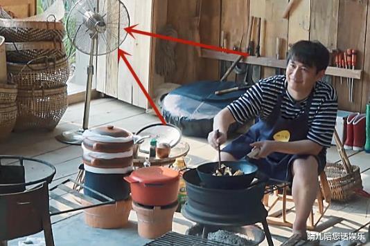 『张子枫』向往：张子枫到底有多受宠？别的房间全是落地扇，唯独她与众不同