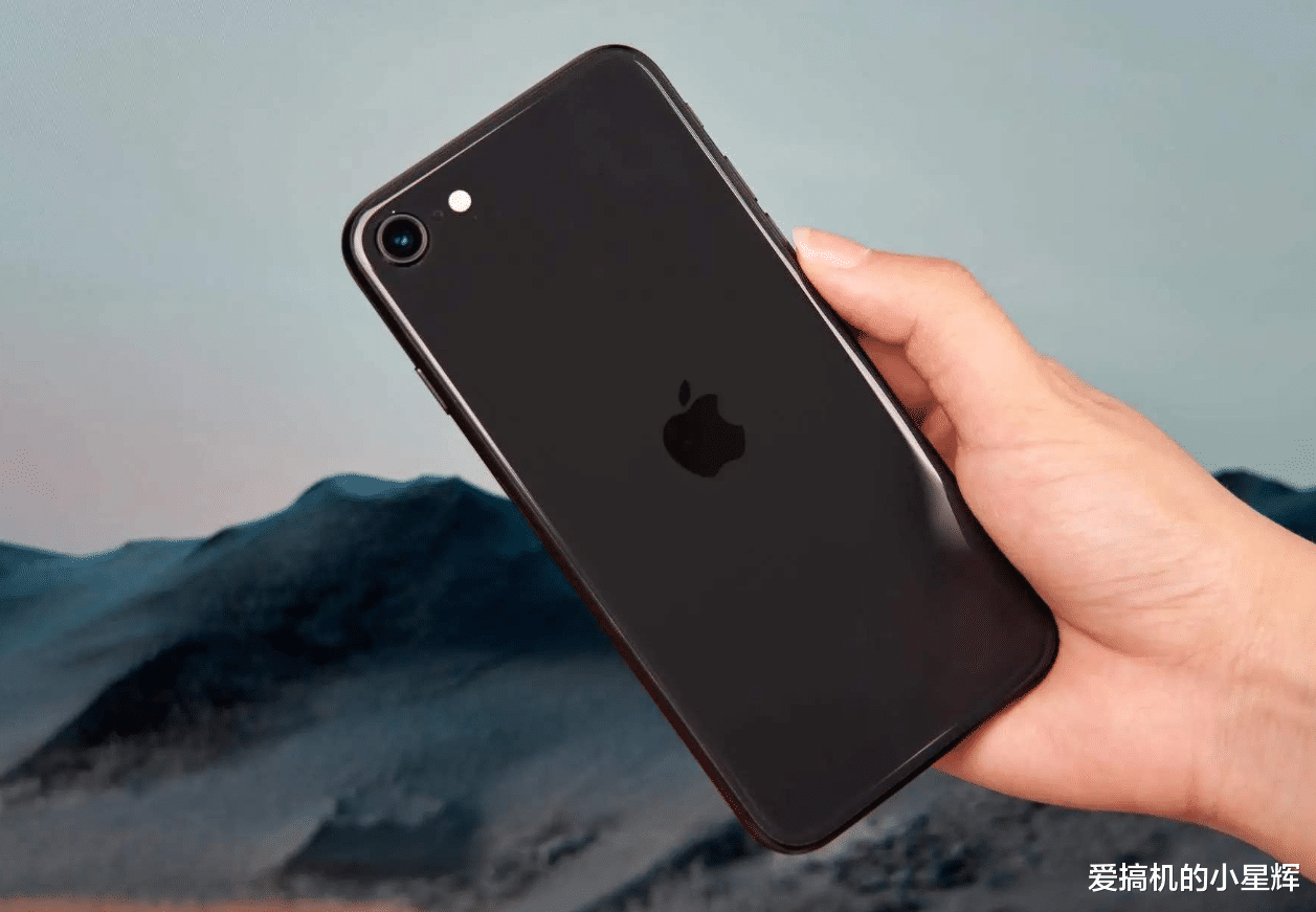 相机|2500左右最值得买的四款手机，颜值性能相机都很出色，一机用三年