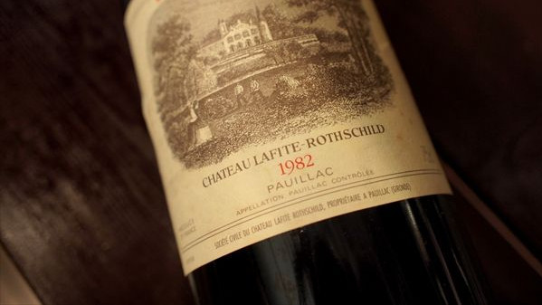 葡萄酒的保质期是多久,82年的拉菲还没过期吗?答案其实不难懂