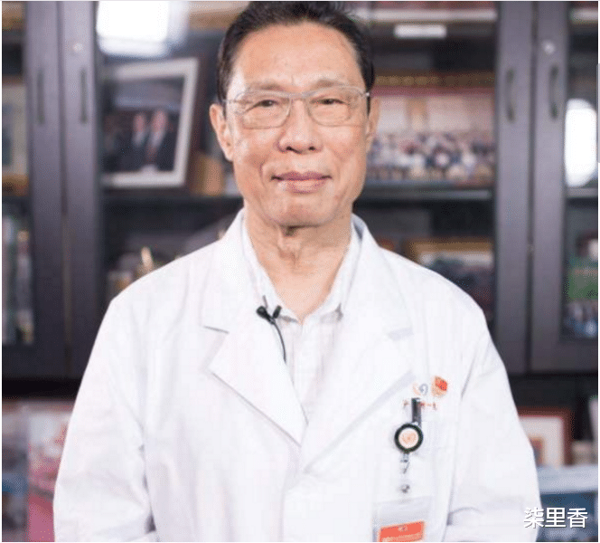 钟南山|钟南山“豪华”早餐曝光，调侃普通人吃不了，难怪84岁还这么精神