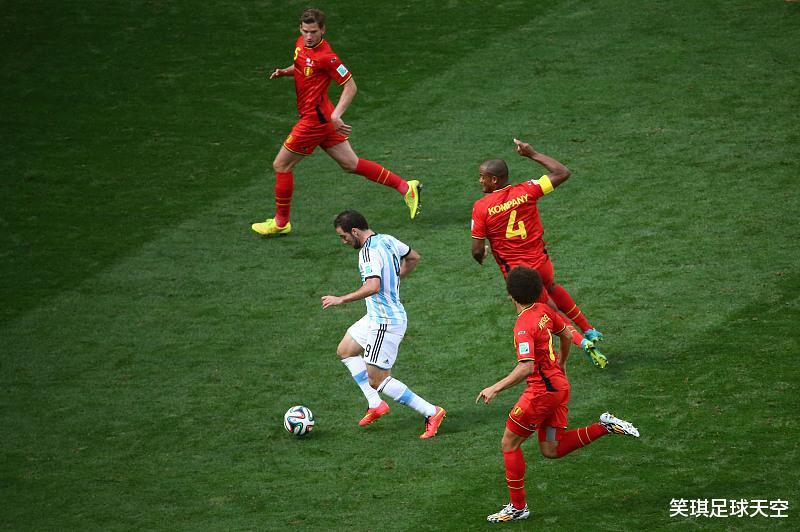 「尤文图斯」尤文正式出售当家前锋，标价1800万欧，烟枪回归老东家荣归故里