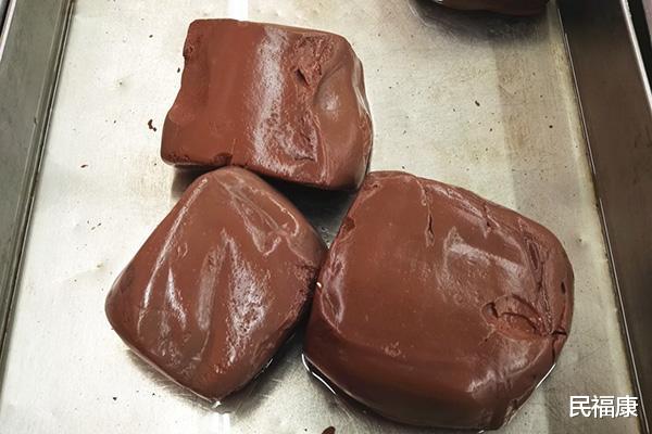 [深蹲]常吃猪血能不能清肺？吃完猪血后，排出的黑便，真的是毒素吗？