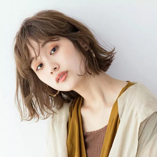 刘海|这几款短发发型，新手也能自己扎~风靡日本秋冬人气发型18款