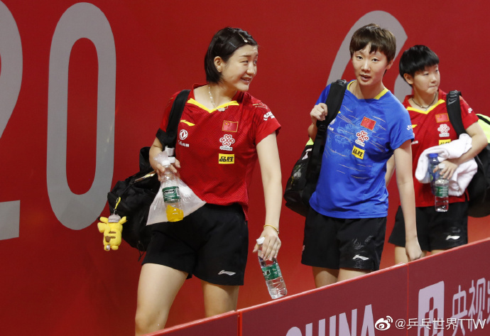 爵士队|国乒世界第一爆发，7-10狂追5分逆转！趴球台掉拍子 小魔王11连胜