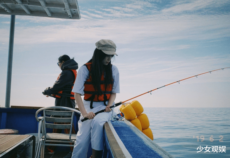虞书欣|为啥说虞书欣是“钓鱼狂热者”？听清她节目说的话，全明白了