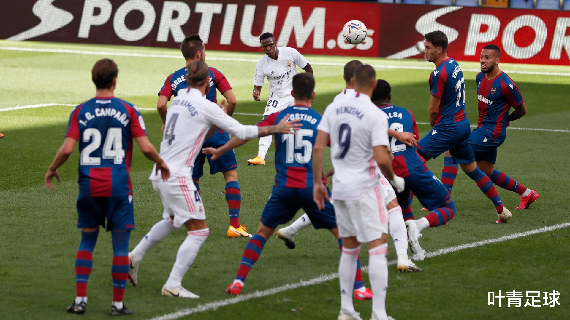 皇家马德里|95分钟，狂奔40米破门！皇马3连胜登顶，西甲42年奇景诞生