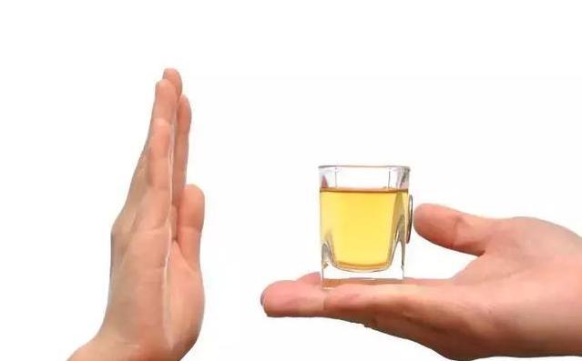 『肝癌』肝癌不痛不痒，当身体出现这4处“异常”，及时查查肝，别拖延！