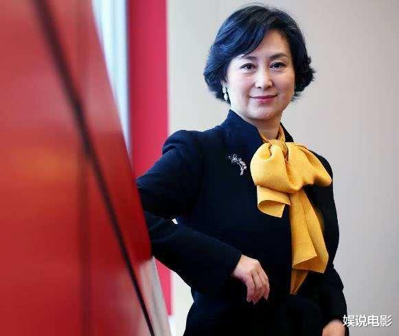 【何超琼】何超琼主持媒体见面会，讣告子女名单不见儿媳和女婿，只有孙子女