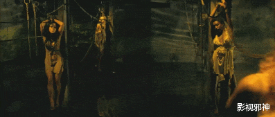 #艾娃#这部关于「臀部」的电影，污到深处有点萌