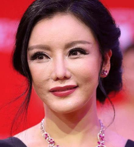 彭丹|美国《花花公子》25万美元邀她拍照,彭丹却说要脱,也只脱给华人看