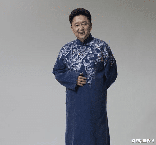 德云社：德云社：军师一位，使者两名，四位护法，八大金刚