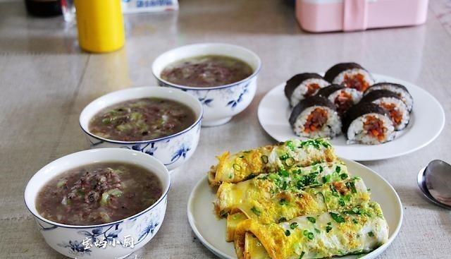 豆腐：晒晒我家一周早餐，每天都有新花样，网友：几十岁了没这样吃过