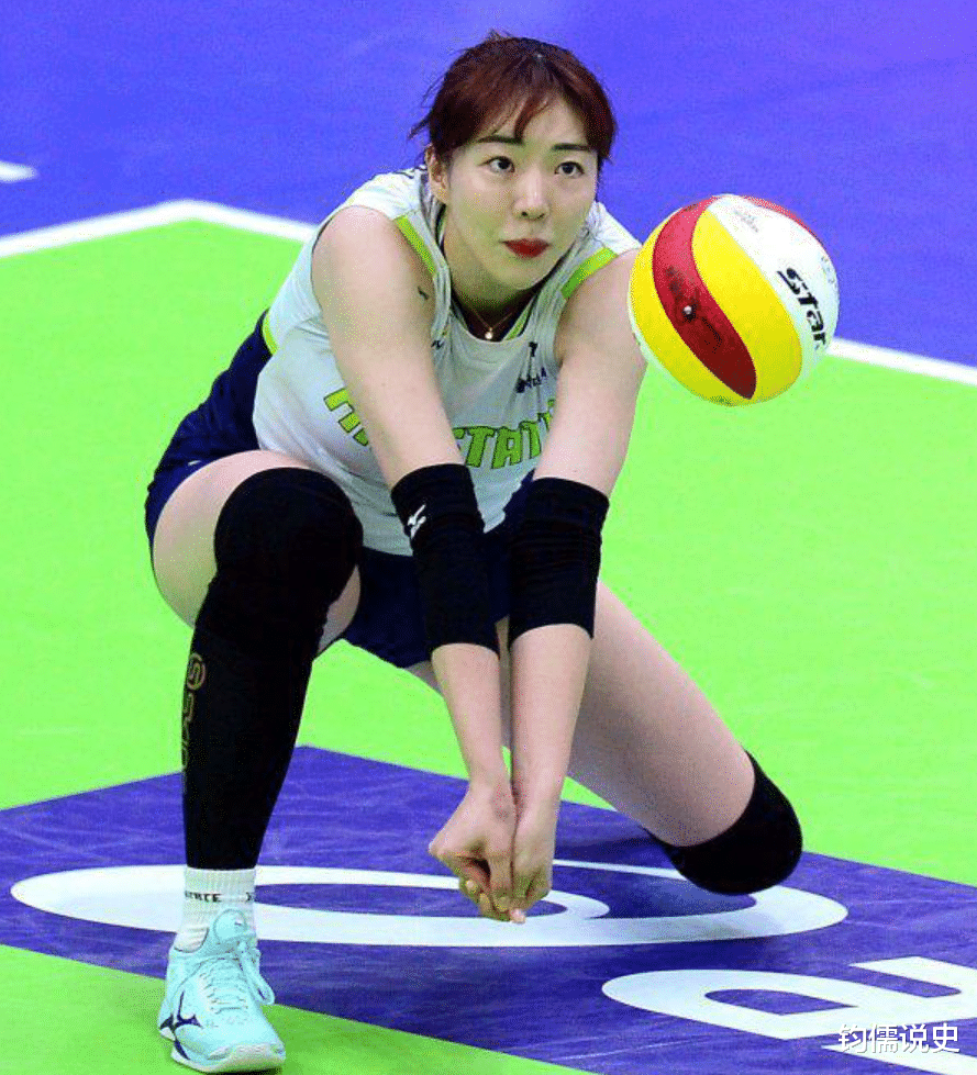 教练|体坛噩耗！25岁女排名将在家自杀，笔记本上曝光教练对她的伤害