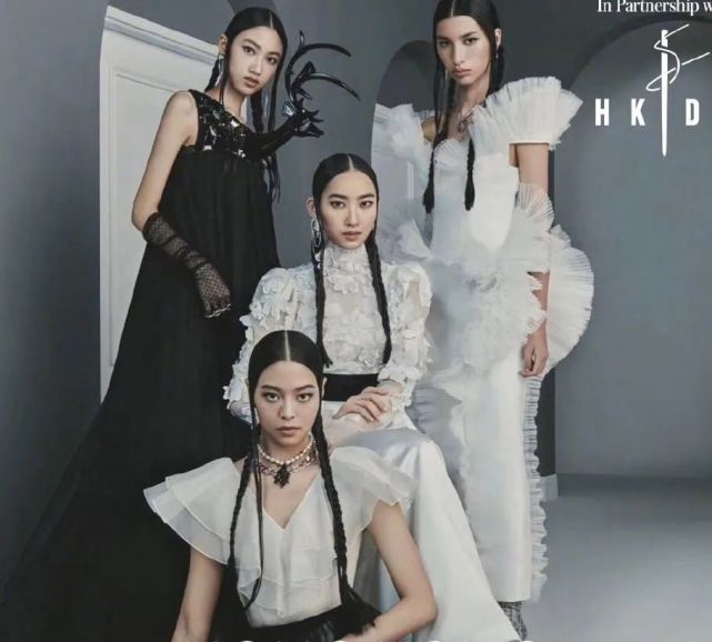任达华|任达华女儿不出道太可惜，和妈妈合拍杂志颜值很高，哪像15岁？