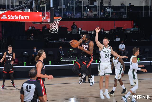 火箭队|12+7+8+18！火箭果然没有看错人，他与德帅战术体系简直是绝配