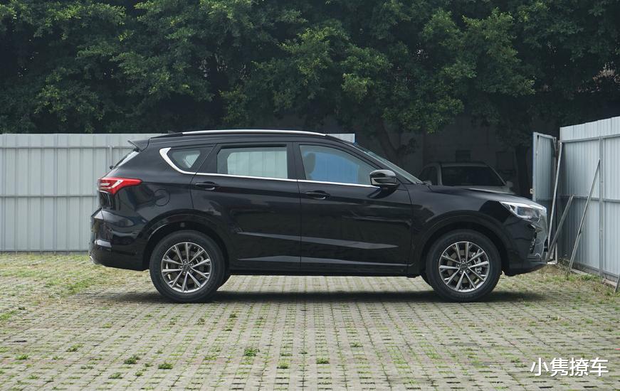 SUV|6.99万起的中型SUV，宽1米9后排放倒就是双人床，配1.5T四轮独悬