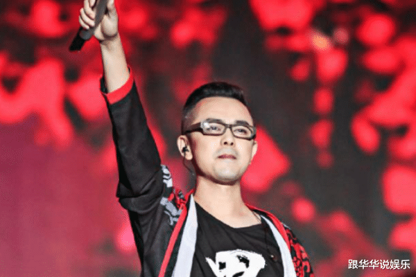 河图|河图擅长作词作曲，不仅演唱自己作品，还翻唱有其他艺人的作品