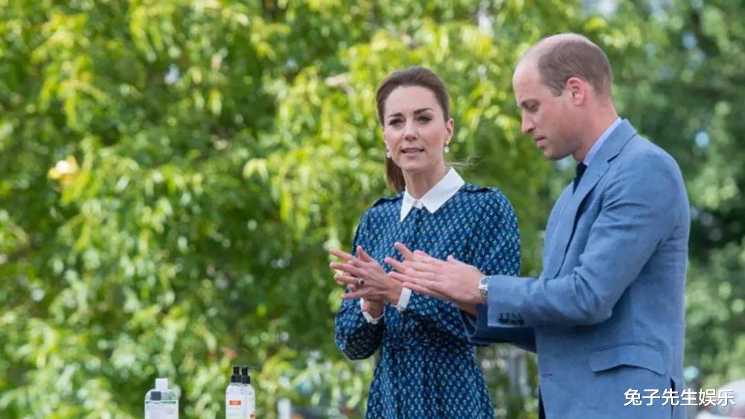 『凯特王妃』38岁凯特王妃不服老，扎了高绑马尾扮清纯，可惜抬头纹出卖了年纪
