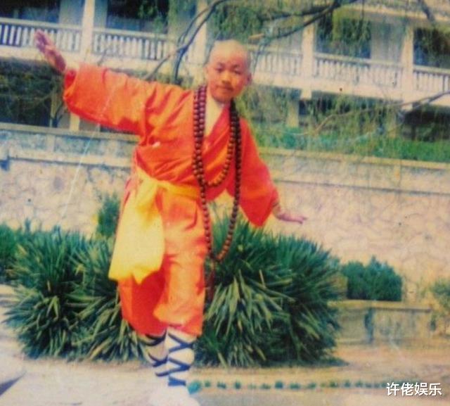 郑爽|明星们的老照片，戴牙套的郑爽，非主流的杨幂，你能认出来吗？