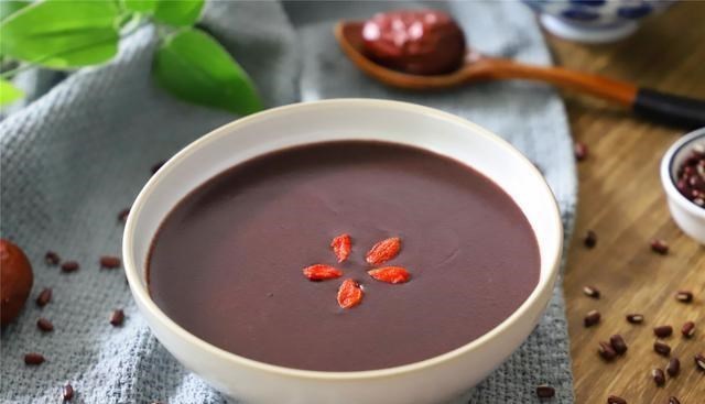 三伏天|三伏天,女人早餐要多喝这米糊,解暑祛湿,每天一碗,养出好身体