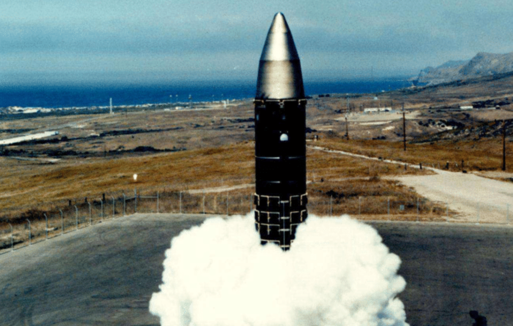 「美军」战争真的要来了？东方对手发出最强警告，美军敢开火就将被毁灭