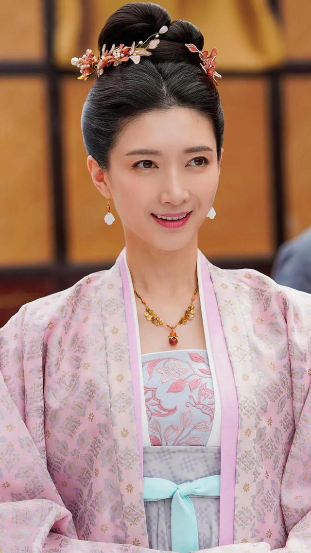 赵丽颖|明星娱乐圈爆料：江疏影、赵丽颖、罗云熙、鞠婧祎