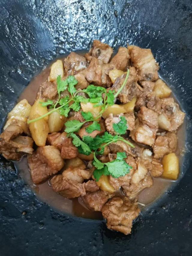 【】跨省买奶茶、通宵删朋友圈……跑腿小哥：我们什么单都接