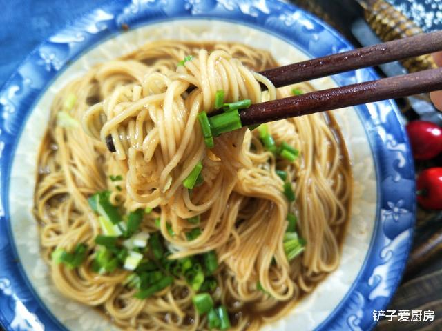 【牛肉面】增肥最猛的4种主食，馒头米饭上不了榜，也许你天天都在吃