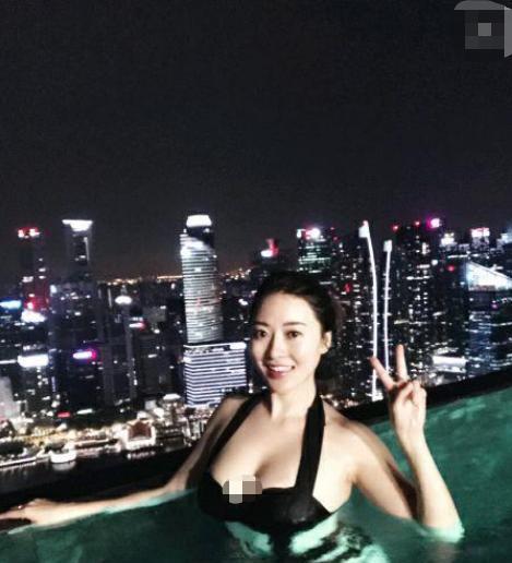 女人味|因“刘强东”无意走红的蒋娉婷，国外住豪宅生活奢侈，女人味爆棚！