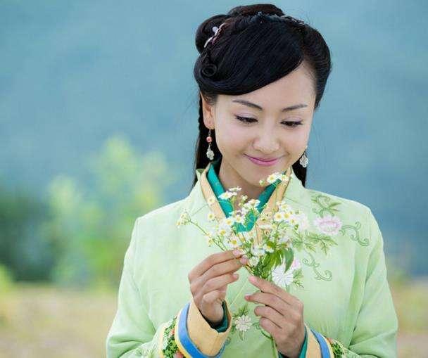 [杨蓉]导演都不敢得罪的女星，一休息就是半年，却无人敢说她耍大牌