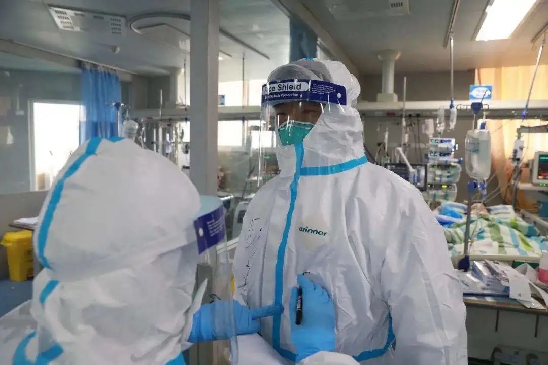 【水果】“发烧咳嗽,鼻子没有不通但失去嗅觉基本就可以确诊”,武汉专家谈国外确诊症状新变化