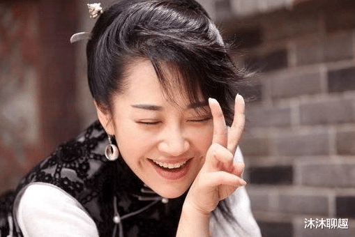 『许晴』一部被封禁12年的电影，许晴的表演青涩大胆，上映时导演已去世