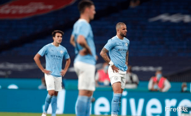 欧冠|0-2！欧冠争冠大热爆出大冷！惨遭落魄豪门爆锤，提前无缘四冠王