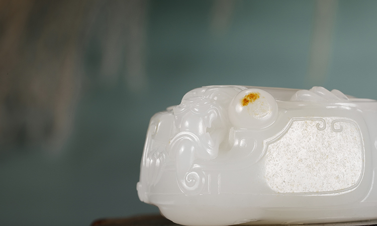 【】和田玉现状：器重而贵，大器难寻