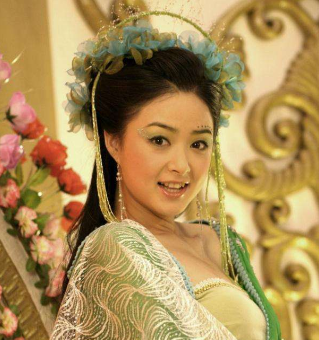 蒋欣|蒋欣和他同居13年,分手后他从3线跌到18线,如今蒋欣让他高攀不起