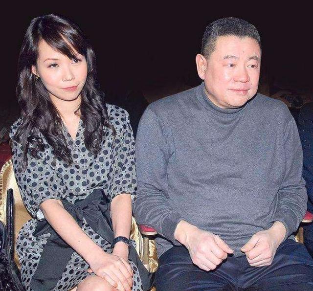 刘銮雄|刘銮雄女儿近况:一个大龄剩女,一个资产数十亿,一个山上捡垃圾