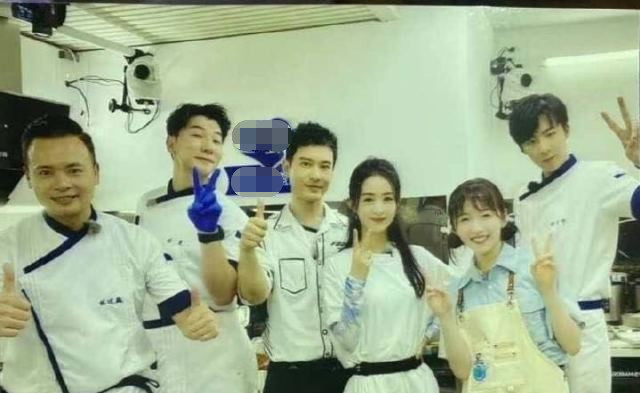 中餐厅|《中餐厅》顾客曝：张亮做饭不好吃，赵丽颖皮肤差，人均消费50元超便宜