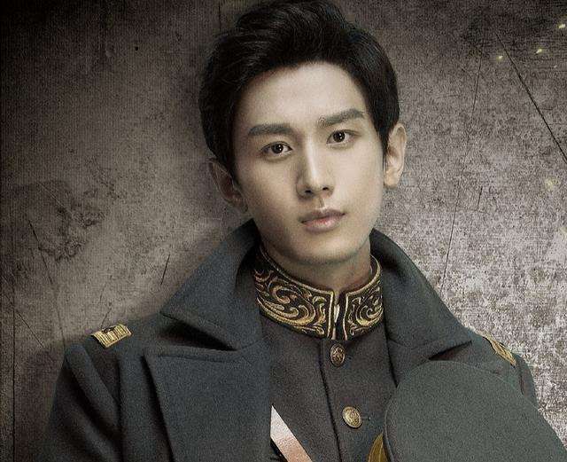 成毅|没有一个代言，出道9年一直不温不火，如今翻盘成“新一哥”